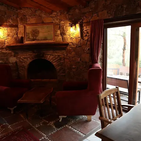 カイセルカヤ コテージズ * セルチュク