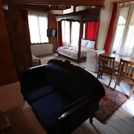 카이세르카야 여관 *